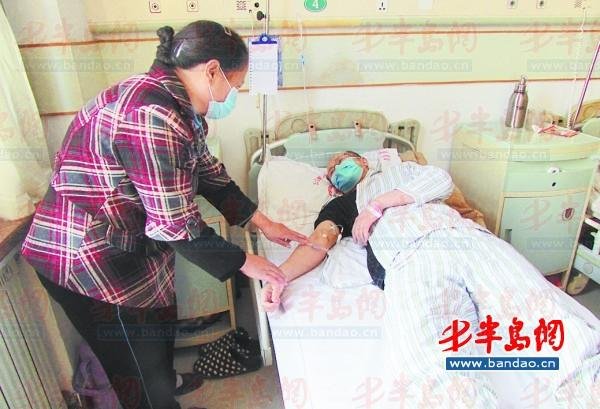 刘泽朋在青大附院接受治疗。