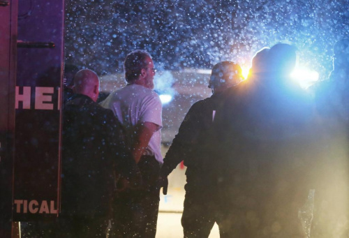 美国一间诊所发生枪击案致3人死亡包括一名警察