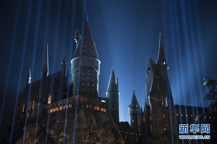 （晚报）（1）“哈利波特的魔法世界”入驻好莱坞环球影城
