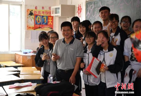 点击进入下一页