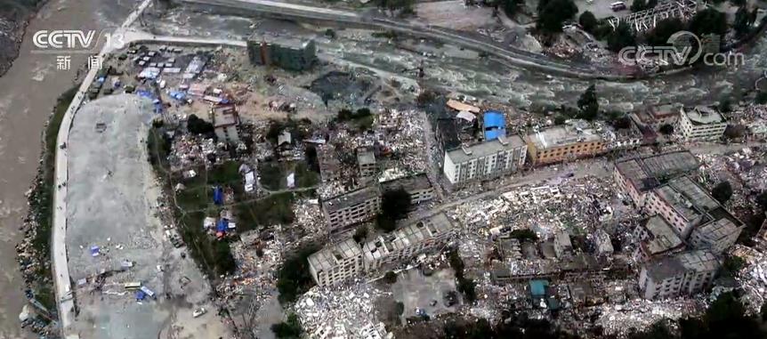 图片新闻·13年的重建新生 | 从废墟里站立 人们靠双手和拼搏重建起生活和未来