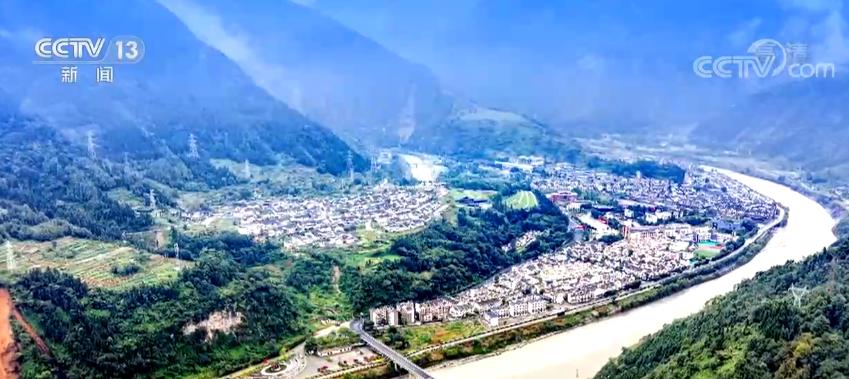 图片新闻·13年的重建新生 | 从废墟里站立 人们靠双手和拼搏重建起生活和未来