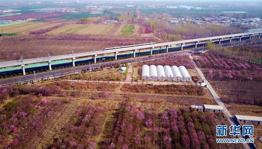 #（新华视界）（1）济南市首条地铁开通商业运营