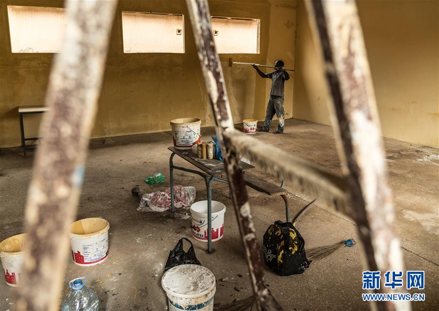 （国际）（7）塞内加尔：为学校修葺损毁教室
