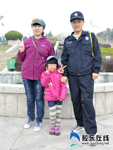 牺牲民警沈成磊家人:那一刻幻想他还会醒来(图)