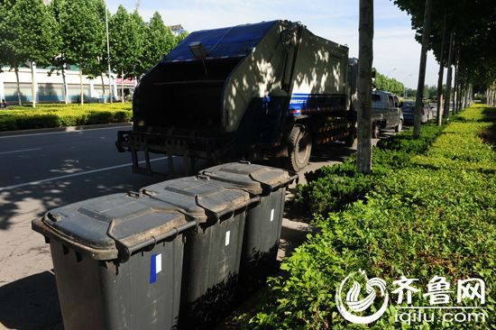 垃圾箱上的电子芯片