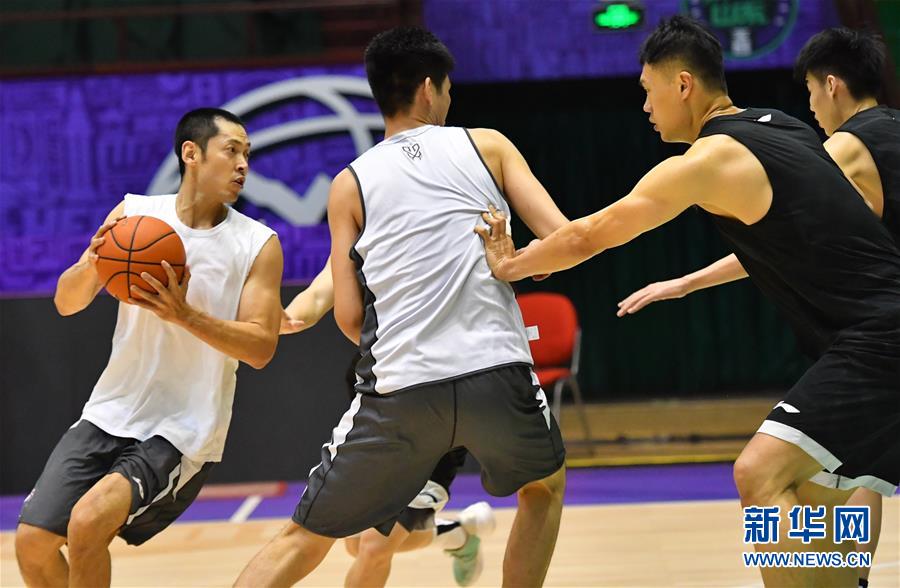 （体育）（4）篮球——山东西王紧抓训练备战忙