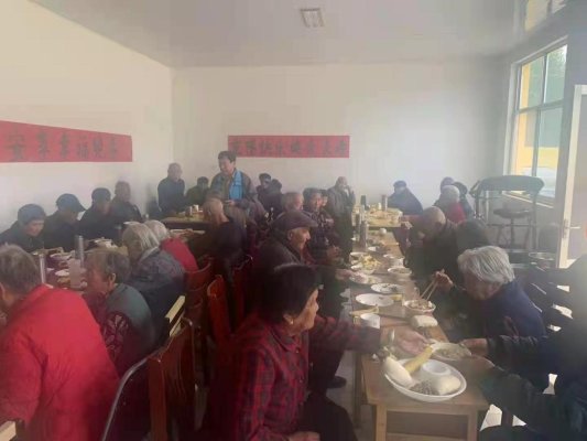 【幸福起步  康养孙耿】孙耿街道：幸福院“幸福餐” 幸福就在谈笑间