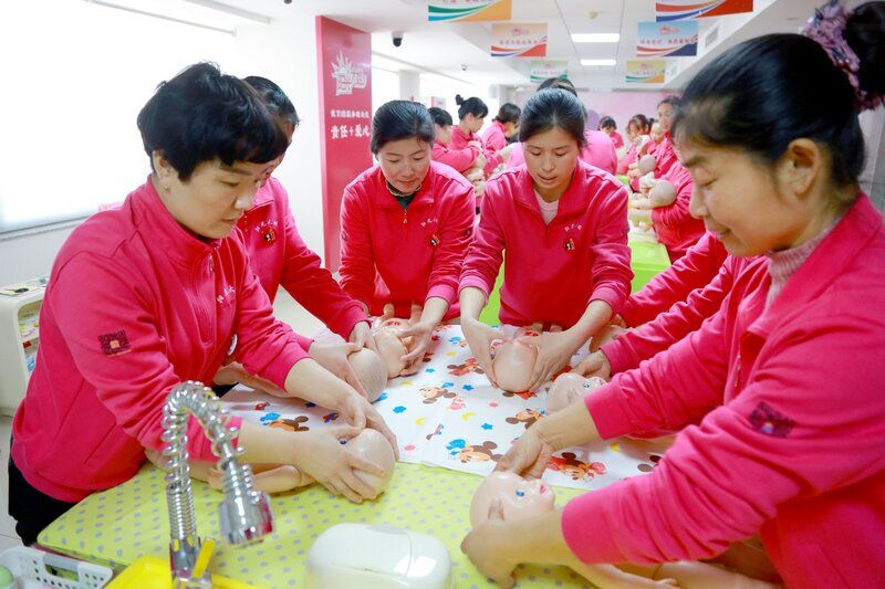 阳光大姐的职业技能培训,帮助大量外来务工人员实现就业。(记者 段婷婷 通讯员 王帅 报道) 阳光大姐的职业技能培训,帮助大量外来务工人员实现就业。(记者 段婷婷 通讯员 王帅 报道)