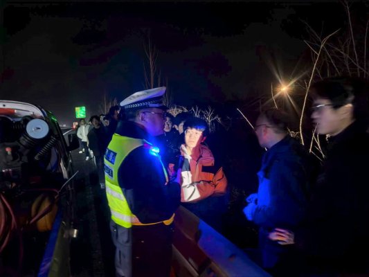 图示, 示意图

中度可信度描述已自动生成:ver1