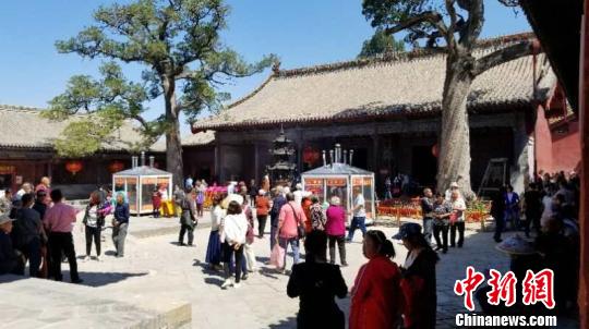 1324年重修完工的山西省洪洞县元代水神庙，是中国现存最为完整的供养水神的庙宇，呈现了一个从唐代初期到清代中期(7-18世纪)的相对完整的绵延不断的文化脉络。 洪洞广胜寺景区供图