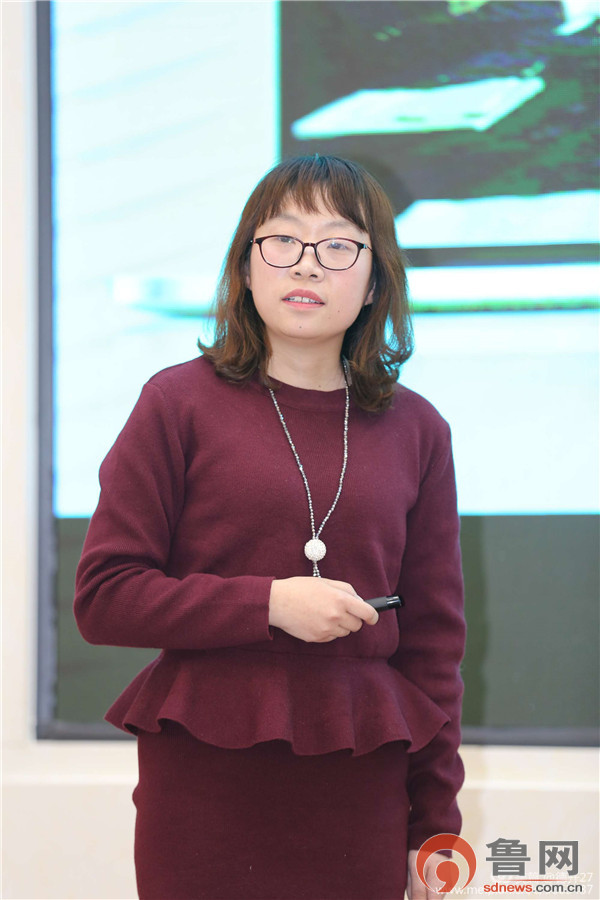 德州经济开发区抬头寺镇大韩完小教师马媛媛分享的是《师道印记,助力