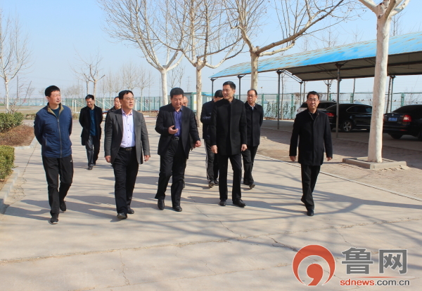 东营市教育局安全督查组到大王镇实验中学检查指导