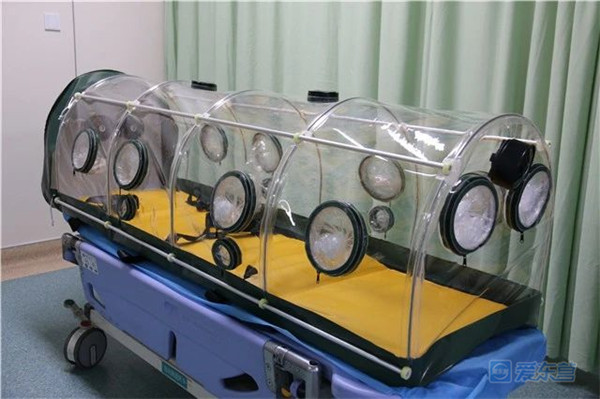 东营市又一台负压隔离舱投入临床转运