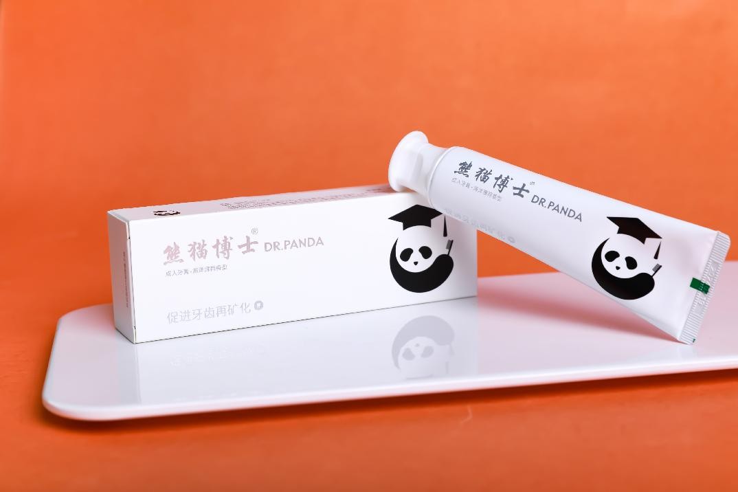 熊猫博士牙膏上市,聚焦“高端美白黑科技”