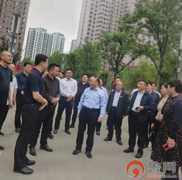 菏泽市副市长曹升灵到丹阳街道赵王李社区督导调研创城工作
