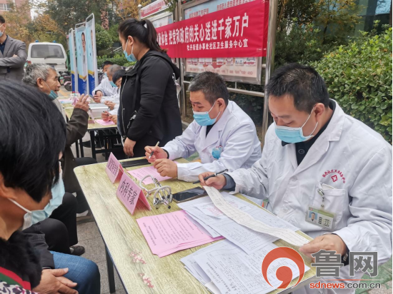 我为群众办实事——牡丹街道办事处社区卫生服务中心开展老年人健康义诊进社区活动