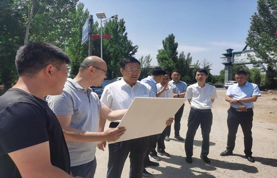 周东开到临沂市审计局派驻柏林镇崔家峪,固城第一书记任职村调研