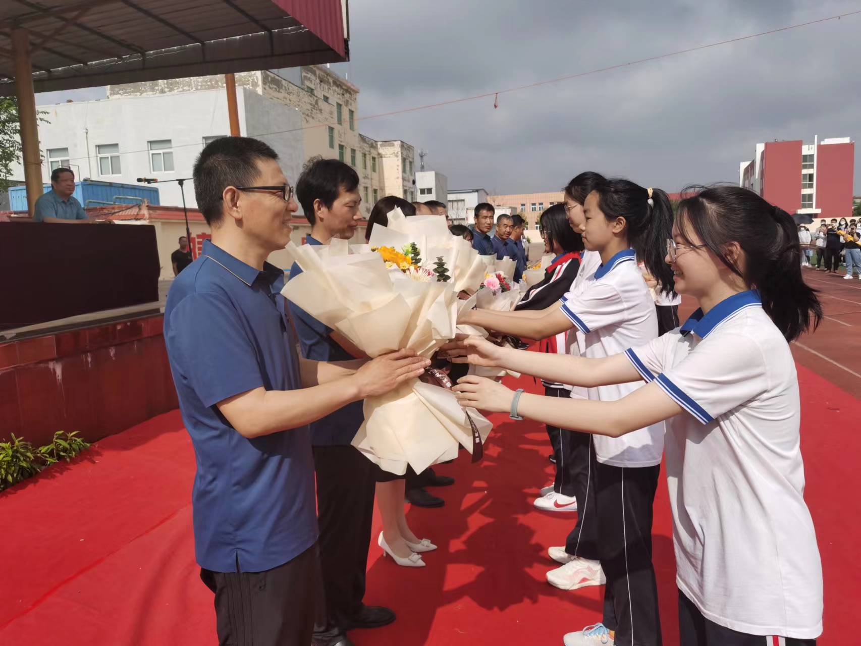 青春不散場 逐夢在遠方--東營市利津縣陳莊鎮中學舉行2018級畢業典禮