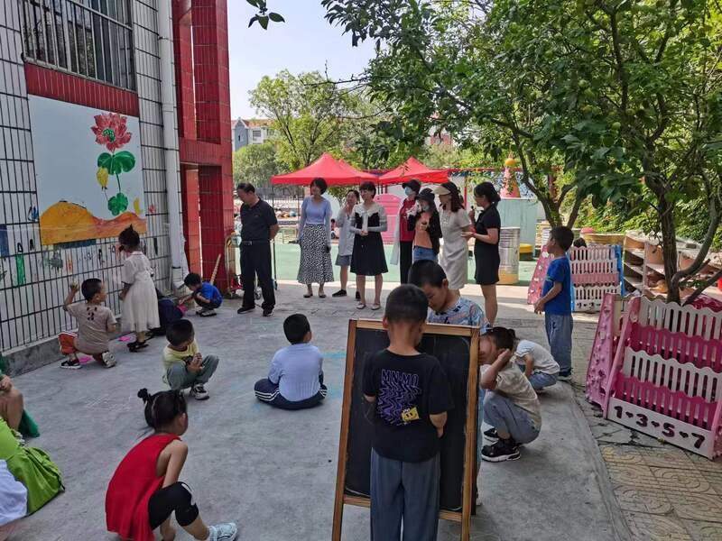 东营市东营区牛庄镇中心幼儿园开展示范带动户外观摩活动