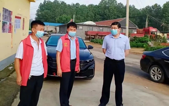 莒南县团林镇助力核酸检测红马甲再出动