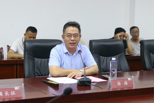 曲阜尼石春秋博物馆馆长李春汉,济宁市洪庆民俗博物馆馆长陈洪庆,济宁