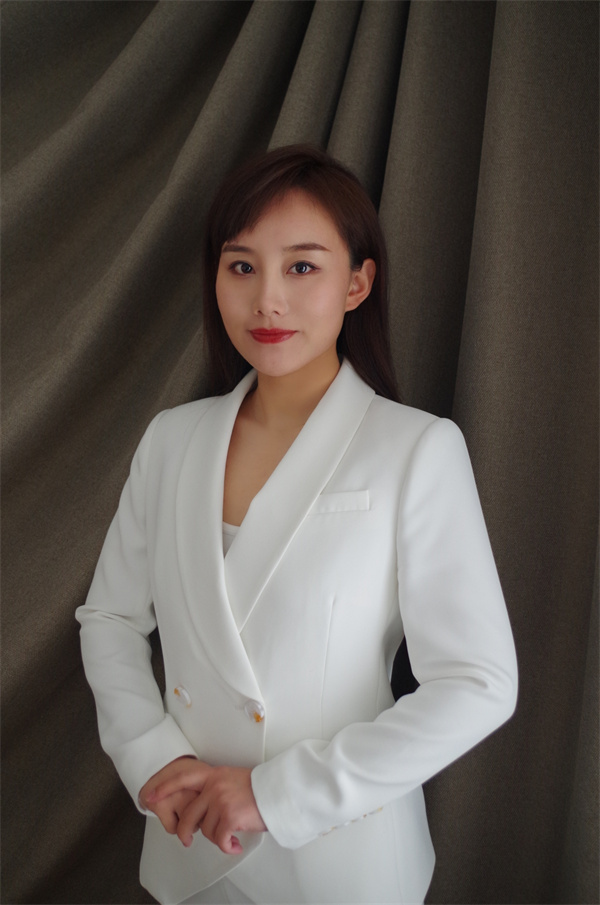 69鲁网9月27日讯(记者 吴美琳)岳芝楠,女,德州市京剧团,青衣演员