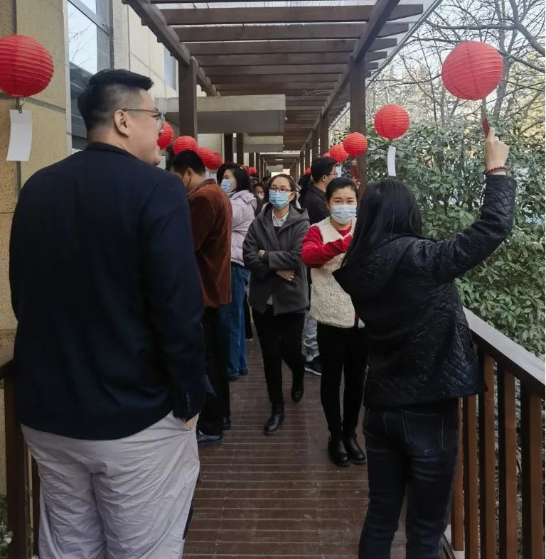 青岛市崂山区中韩街道广泛开展"我们的节日·元宵"系列新时代文明实践