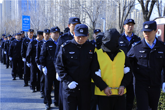 淄博市公安局淄川分局举行"12·06"特大帮信案抓捕组凯旋欢迎仪式