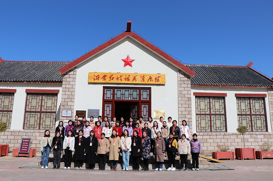 临沭县店头镇开展庆"三八"主题活动