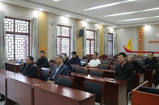 管佃如到莒南县岭泉镇马棚官庄村调研农产品基地项目