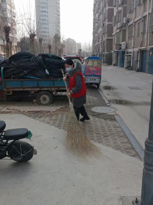 济宁市任城区李营街道桃园社区创建国家卫生城市我们在行动
