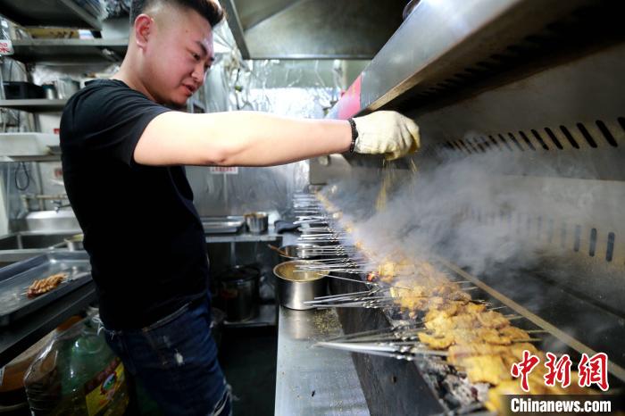 游客称在淄博一烧烤店遇强制消费