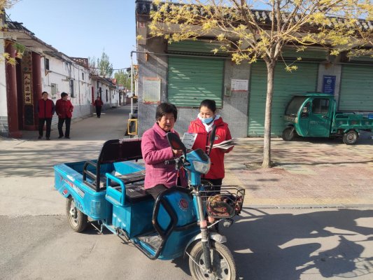 济宁市任城区长沟镇开展民政惠民政策进村居宣传活动