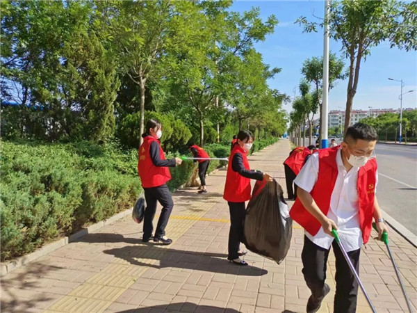 打扫街道照片图片