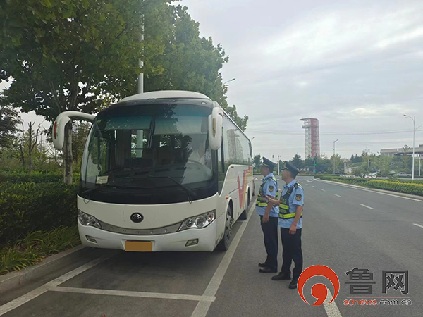 检查货运车辆88辆次,危化品运输车辆17辆次,客运车辆29辆次,出租汽车