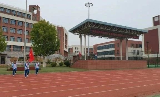 淄博博山区第六中学开展"争做新时代好队员"主题队日活动