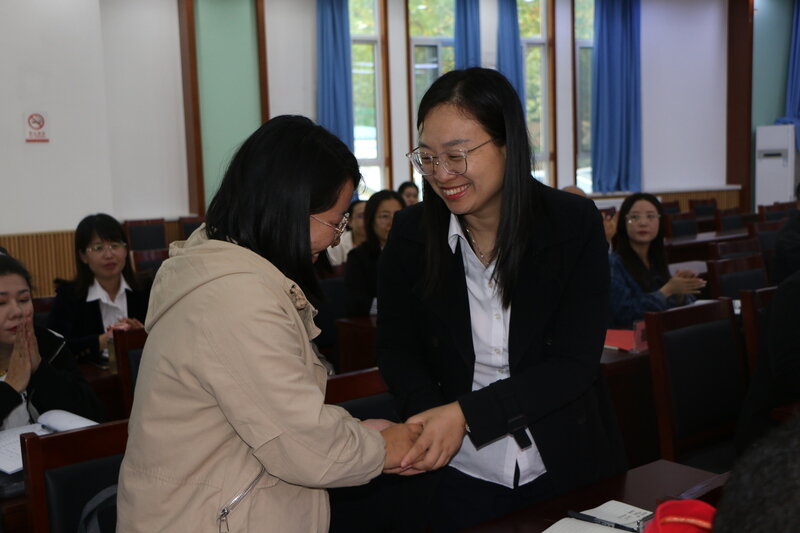 东营市东营区第一中学喜迎新疆跟岗教师培训