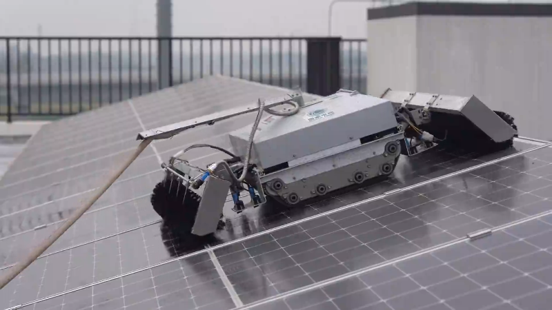 6969此外,光伏清扫机器人,无人机ai智能巡检等一批科技成果也将