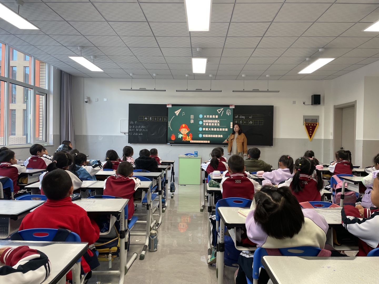 安全记于心演练践于行东营市东营经济技术开发区英才小学开展119火灾