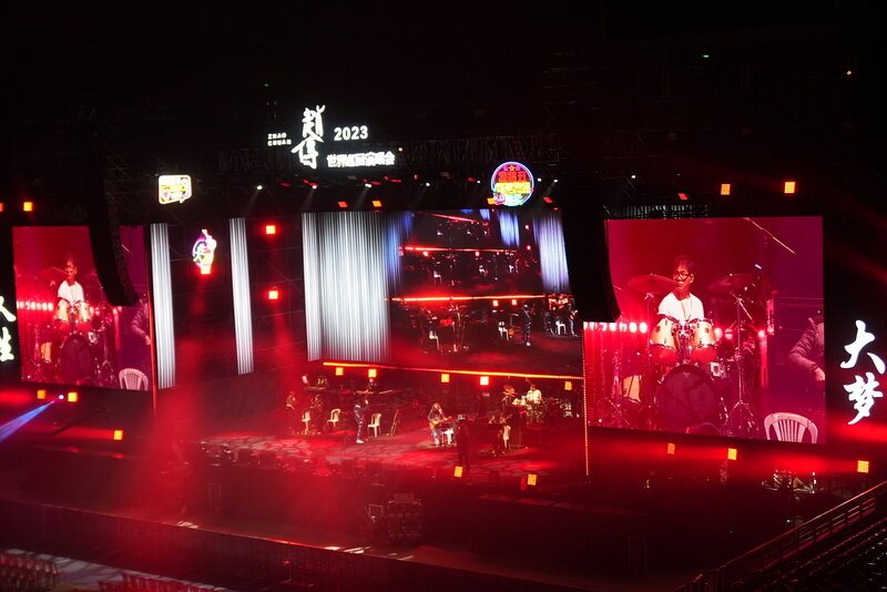 当红不让共圆人生大梦固本堂惊艳亮相赵传世界巡回演唱会