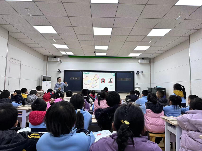 东昌府区水城小学图片