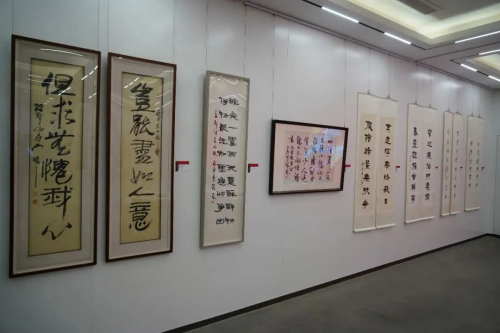 “翰墨迎新春”名家书法展在虹桥历史文化陈列馆开幕