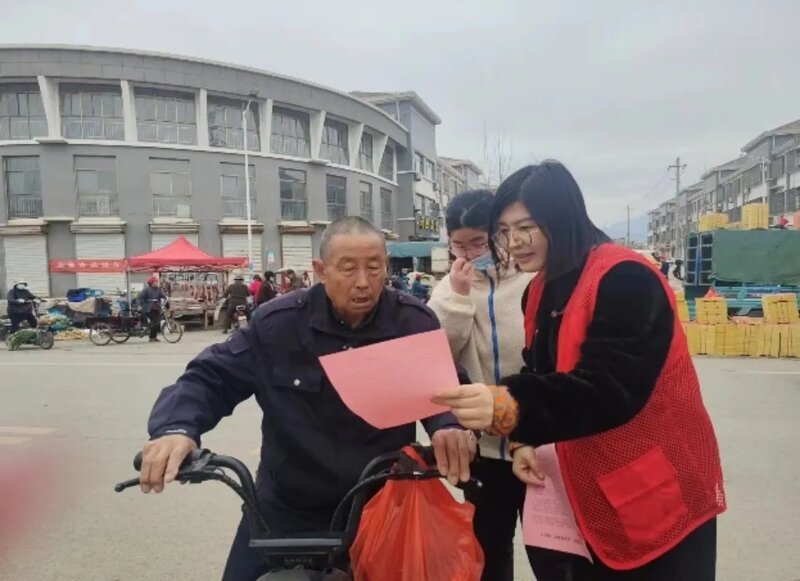 泰安市岱岳区山口镇开展倡祭扫新风过文明清明宣传活动