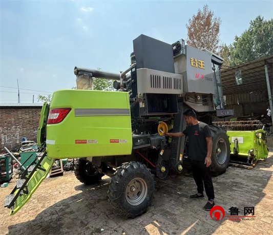 d33e0a370d3b2a8d8abc467f6216e53