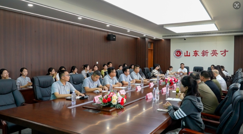 济宁市太白湖新区开展周四"职"通车大学生就业创业体验活动