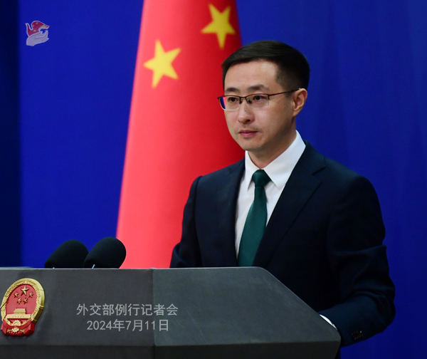 外交部:搞"脱钩""筑墙"只会自缚手脚,自毁前途