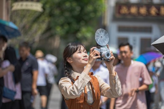 济宁方特东方欲晓：开启超前体验，游客好评如潮