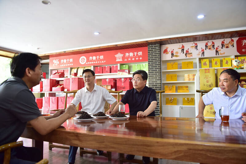 济南市委宣传部分管日常工作的副部长孙世会到莱芜区调研文化产业工作