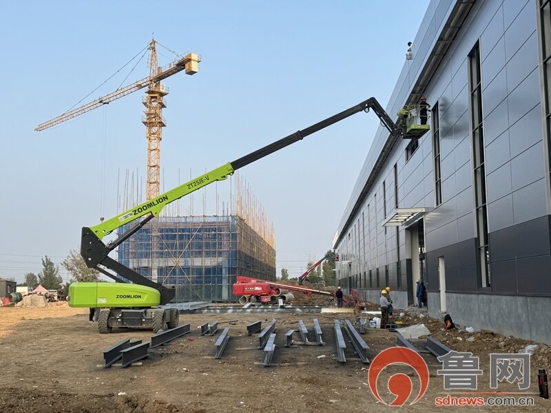 滕州市东沙河街道：走实地 看现场 快速推进项目建设
